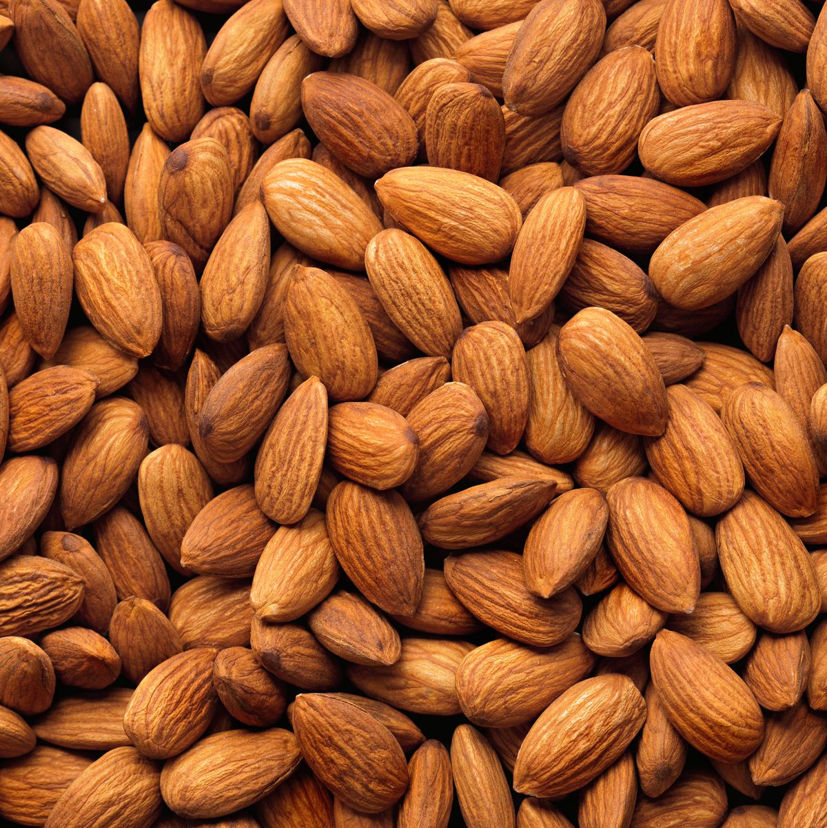 Raw Almonds - Image 2